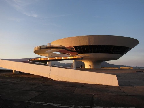 Музей современного искусства в Бразилии