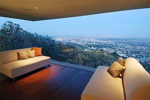 Роскошная резиденция с прекрасным видом на Лос-Анджелес