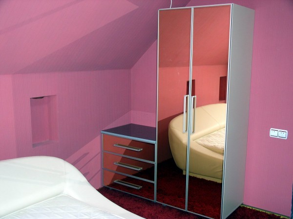 
Дизайн шкафов для спальни: выбор, разновидности	