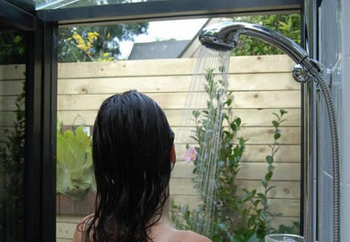 Как сделать летний душ в саду своими руками? 