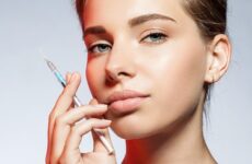 Омоложение кожи, косметология. Биоревитализация Aquashine