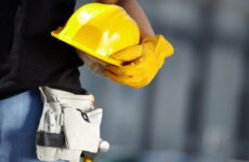 Удостоверение знаний охраны труда: кому нужно?