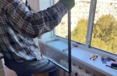 Когда замена стеклопакета является целесообразной?
