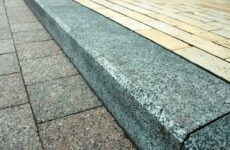 Все, что нужно знать о гранитных бордюрах
