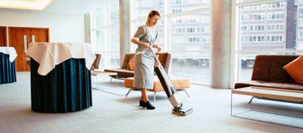 Как проводить полноценную уборку офисов